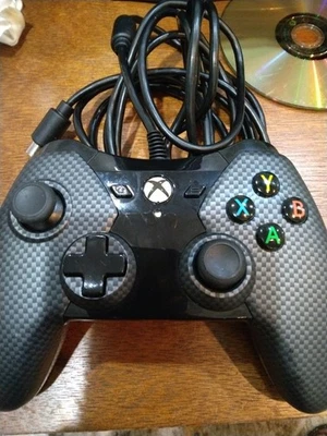 Mando Xbox One PowerA con cable - Fibra de carbono negro - Sin cable de rotura Foto 1 de 3