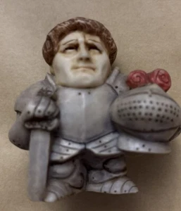 Medieval Knight Resin Figure 2.5’’ - Picture 1 of 6