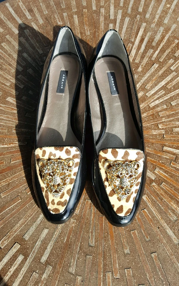 Pony Fur Leopard Print Shoes Jeweled Cheetah Head Black Patent 8 N - Image 1 of 4