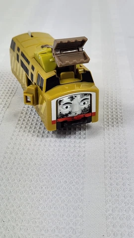 Thomas & Friends Trackmaster 2013 Crash & Repair Flip Face Diesel 10 Train Works Cover