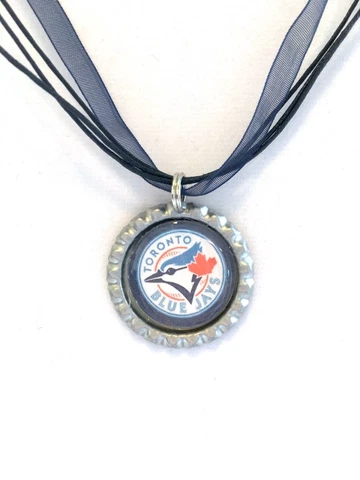 BASEBALL FANS!!  Toronto BLUE JAYS Baseball Necklace Cover