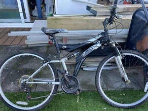 Pedal Bike 26inch Wheels - Picture 1 of 6