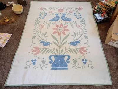 Винтажное двустороннее акриловое одеяло Mora Son De Abrigo Flower Birds пастель 56 дюймов x 72 дюйма - Изображение 1 из 4