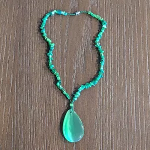 Collana Ciondolo Pietra di Luna Verde e Pietra Chiusura a Botte - Foto 1 di 9