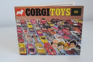 B93 CATALOGO CARTELLA VOLANTINO CORGI TOYS 1972 GERMANY EXC. COND. - Foto 1 di 6