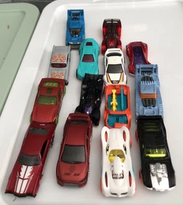 Hot Wheels Diecast Car Car's NICE CONDITION Lot of 14 Some Harder to Find Items - Picture 1 of 14