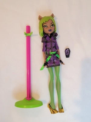 Monster High 2011 Dawn of the Dance Clawdeen Wolf Foto 1 de 2