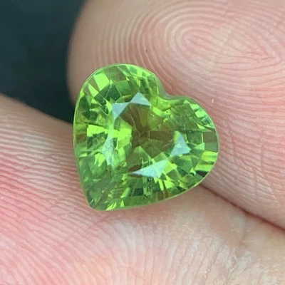 2.64 Carat Natural Green Tourmaline Heart Shape  From Afghanistan - Image 1 of 4