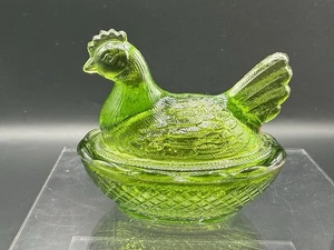 De colección Le Smith Aguacate Verde Gallina En Nido 3 Pulgadas  - Imagen 1 de 6