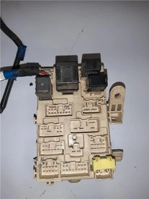 FUSE BOX RELAY MISCELLANEOUS Toyota Land Cruiser (J9)(1996->) 96/2002 826416002 Foto 1 de 3