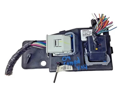 GMC Canyon Chevrolet Colorado Hummer H3 2009-12 módulo de control de carrocería BCM 15886074 Foto 1 de 4