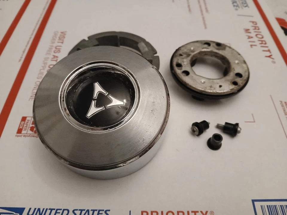 Dodge Woodgrain 1965-66 Volante Tapa de metal Interruptor de retención Dart Coronet  Foto 1 de 4