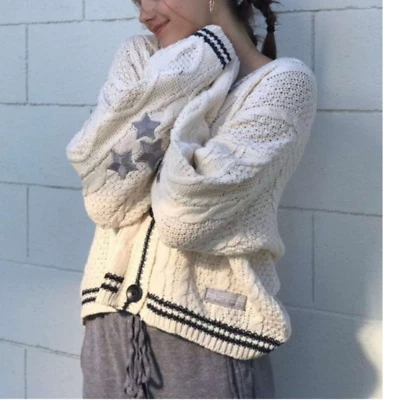 泰勒·斯威夫特灵感民间传说官方开衫 - 全新!! XS/S/M/L/XL — 第 1/4 张图片