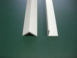 PVC – Winkelprofil Kunststoffwinkel 2 m lang – 50 x 50 x 2,5 mm - Bild 1 von 2