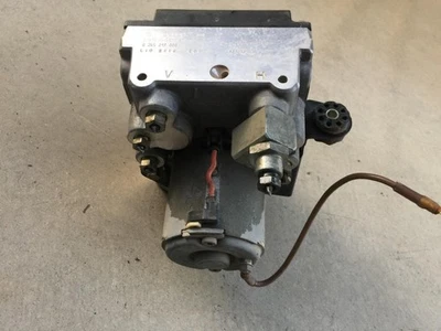 BMW OEM E38 528i 740i ANTI LOCK ABS MÓDULO BOMBA DE FREIO UNIDADE FABRICANTE DE EQUIPAMENTO ORIGINAL 95-98 - Imagem 1 de 4