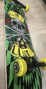 Monopatín satélite vintage - Cruiser 31 pulgadas - Calavera - Máscara de gas - Diseño de rosas - Imagen 1 de 8