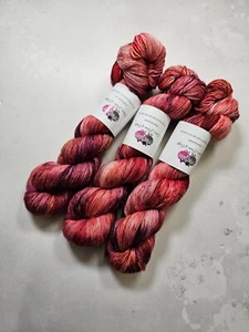 SW Merino Silk Cashmere yarn, 4-ply, Fingering weight, 100 g, RUBY RHAPSODY - Picture 1 of 4