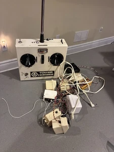 Working White Box Tower Hobbies Radio System For Balsa R/c Model Airplane - Picture 1 of 7