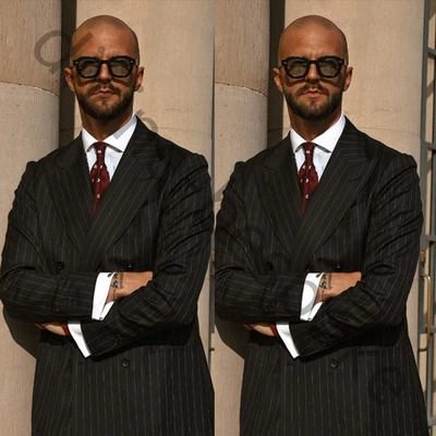 Black Pinstriped Men's Suit Peak Lapel Double Breasted Wedding Tuxedos Coat Pant Foto 1 de 4