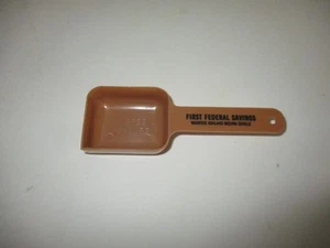VINTAGE ADVERTISEMENT COFFEE SCOOP FIRST FEDERAL SAVINGS OHIO BANK - Picture 1 of 3