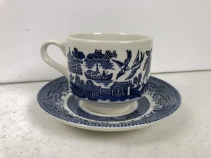 Vintage Churchill Blue Willow Asian design teacup & saucer Made in England - Picture 1 of 11