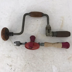 Lote de 2 herramientas de taladro manual de colección 1 soporte sin marca de 15" de largo y 1 taladro batidor de huevos - Imagen 1 de 4