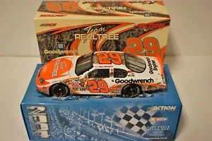 1/24 Kevin Harvick #29 GM Goodwrench / Realtree 2004 RCCA Diecast Car 1 of 1,200 - Picture 1 of 12