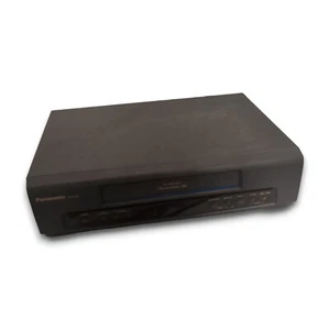 Panasonic PV-7400 VCR Blue Line VHS Player Omnivision - No Remote Works - Picture 1 of 4