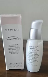 Mary Kay Timewise Day Solution protezione solare 1 oz SPF 25. 002326. Nuovo. Expd Mult Avai - Foto 1 di 3