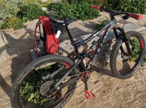 2016 On One Codeine 27.5 size Large (18") All Mountain full suspension MTB - Picture 1 of 4