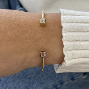 Emerald F/VS Lab Created Diamond Cuff Bracelet 14k Yellow Gold Bezel 1.11 Ct - Picture 1 of 7