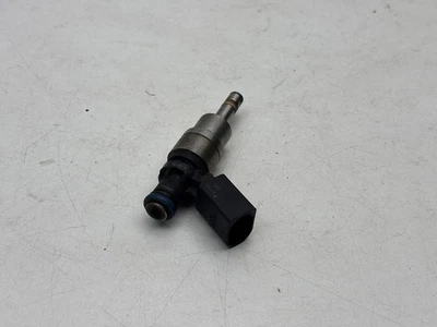 Inyector de combustible gasolina Audi A4 S4 B7 8E 8H 2007 06F906036G 147kW LIU31928 Foto 1 de 3