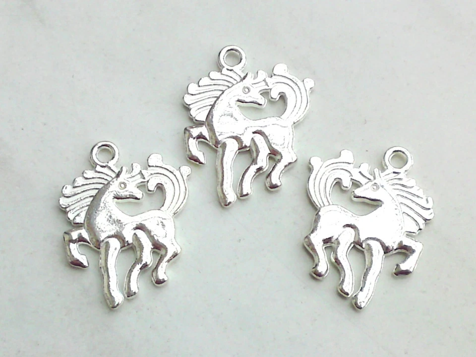 5x Anhänger Pferd versilbert 25x19mm Charms Pony Fohlen Schmuck Armband Basteln - Bild 1 von 1