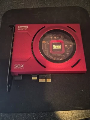 Tarjeta de sonido Creative Labs Sound Blaster Z SE - roja Foto 1 de 3