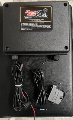 Mighty Mule Gate Opener Control Box + Receiver & Battery Harness (MM600) 850 LB - Image 1 of 4