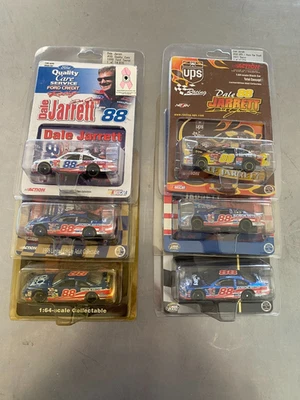 Lote de 6 carros de corrida 1/64 Action #88 Dale Jarrett Ford Quality Care 1997-2001 - Imagem 1 de 4