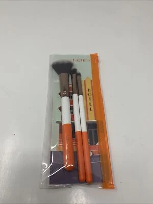 Luxie X PauTips Brushes 514 Blush Face 211 Concealor 207 Medium Angled 3 pcs  - Image 1 of 4