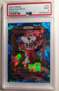 NOVATO ISIAH PACHECO /99 PANINI PRIZM AZUL HIELO PRIZM COMO NUEVO PSA 9 SUPER RARO - Imagen 1 de 4