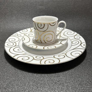 Pier 1 Gold Swirl Porzellan Set Speiseteller Tasse & Untertasse Gedeck Retired - Bild 1 von 6