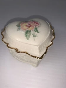 HERITAGE HOUSE CELEBRATION OF LOVE MUSIC TRINKET BOX - Picture 1 of 5