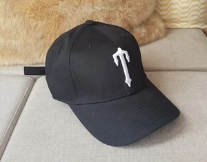 Gorra Trapstar negra con gorra de béisbol blanca "T" vendedor del Reino Unido nueva - Imagen 1 de 2