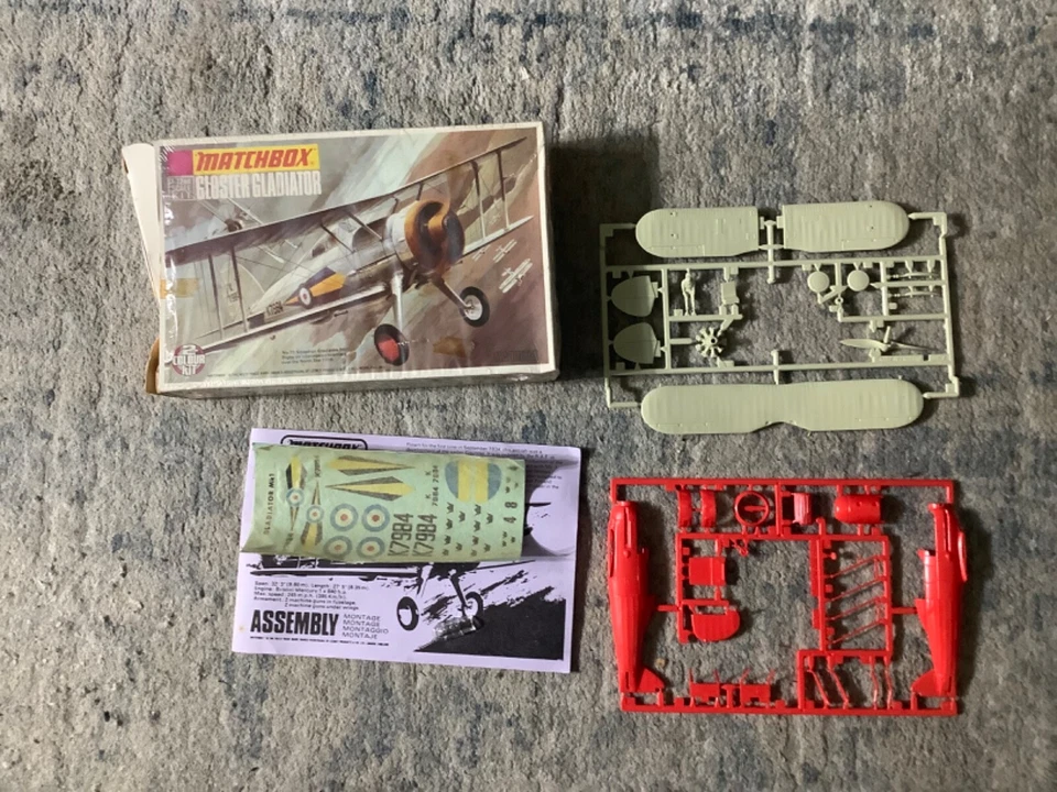 1/72 Scale Matchbox, Gloster Gladiator Airplane Model Kit #PK-8. Complete - Image 1 of 2