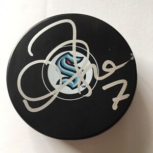 Gary Roberts Signed SEATTLE KRAKEN NHL Hockey Puck Autographed Auto