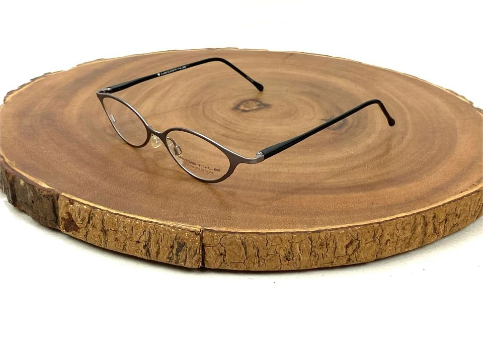 Marco de gafas NEOSTYLE College 261 710 gris negro 46 16 135 mm hecho en Italia nuevo sin caja Foto 1 de 4