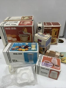 Vintage AKA Electric RG 28 Mixer Blender Coffee Grinder, Burger Maker- New Boxed - Foto 1 di 22