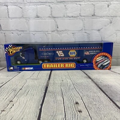 Plataforma y remolque Winners Circle Nascar #15 Michael Waltrip Napa autopartes 1/64... Foto 1 de 4