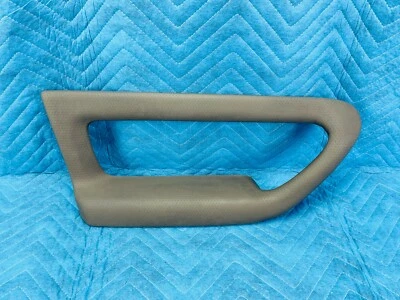 Apoyabrazos de puerta del conductor delantero Toyota Land Cruiser roble 1998-2002 OEM Foto 1 de 4