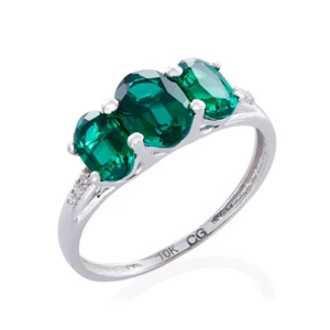 Anillo de 3 piedras esmeralda y diamante creado en laboratorio de oro blanco 10K 1,53 quilates TW (G-H, 12-13) - Imagen 1 de 7