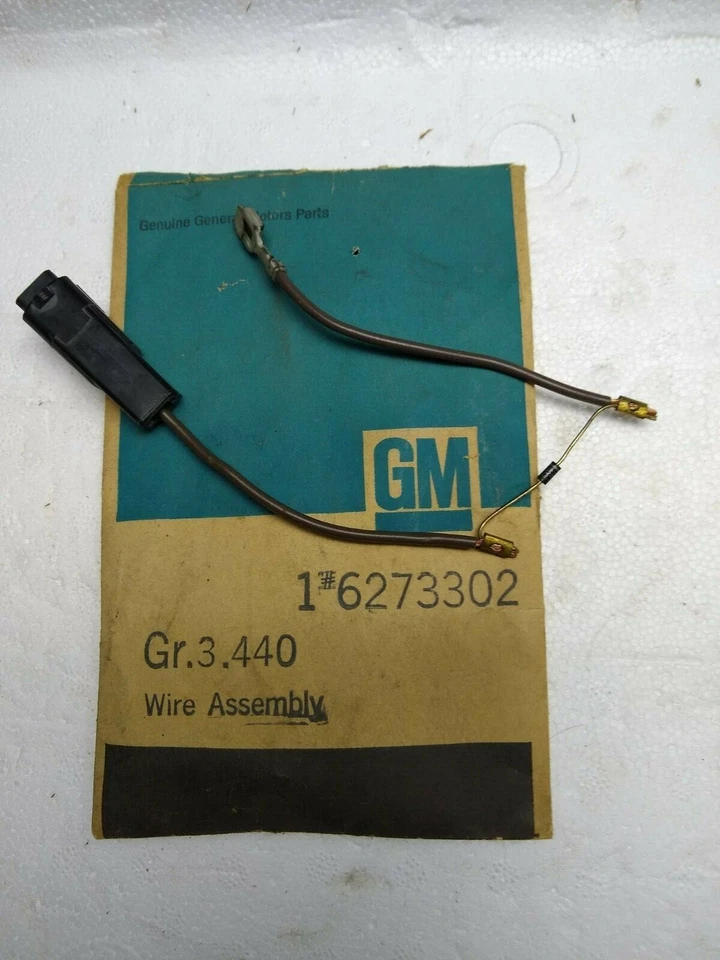 Arnés de cableado solenoide Chevrolet-Camaro/Malibu Carb 1971-72 nuevo/OEM # 6273302 Foto 1 de 1