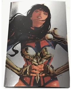 WONDER GIRL #1 TEAM CVR RAFAEL GRAMPA SPOT FOIL CARD STOCK VARIANT - Picture 1 of 2